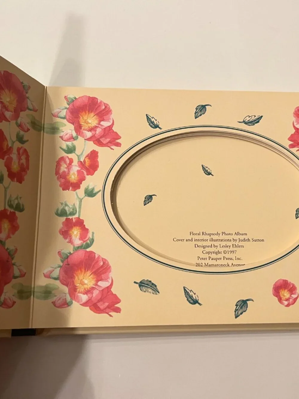 Photo Album - Vintage 1997 Peter Pauper Press Floral Rhapsody Photo Album